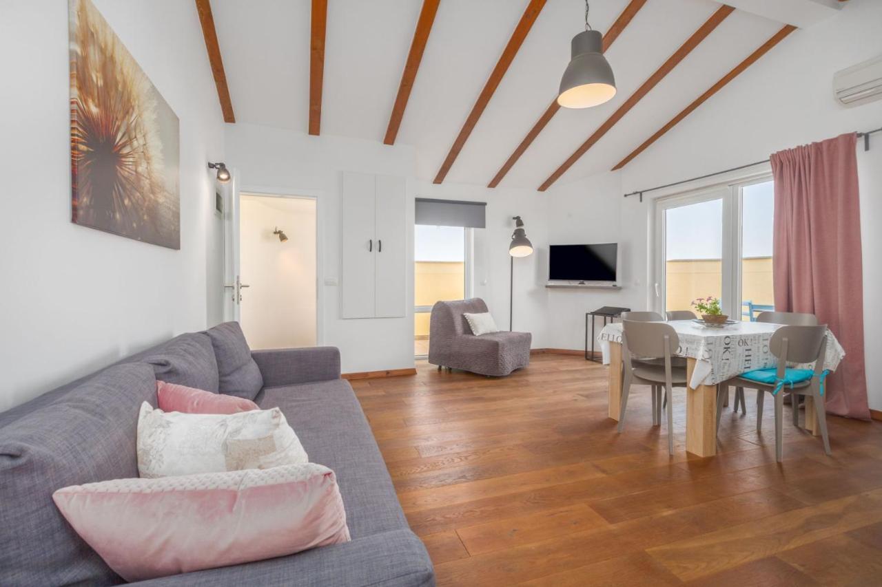 Rovinj Apartments ภายนอก รูปภาพ