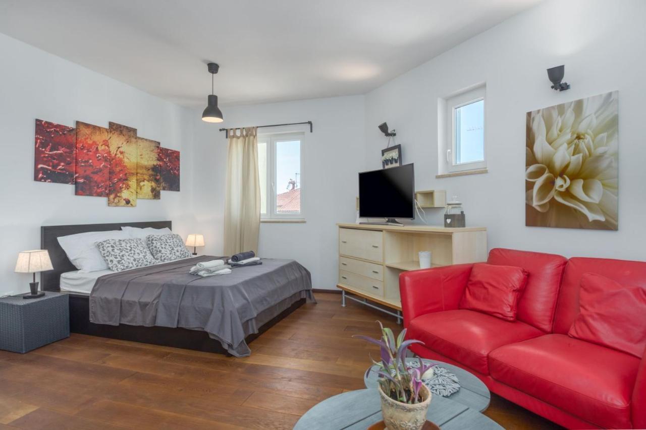 Rovinj Apartments ภายนอก รูปภาพ